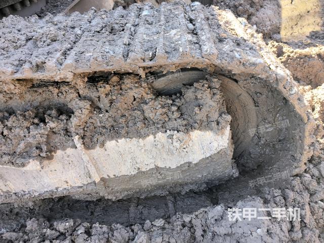 右側(cè)行走馬達(dá)蓋板(行走機(jī)構(gòu)) 右側(cè)行走馬達(dá)蓋板(行走機(jī)構(gòu))