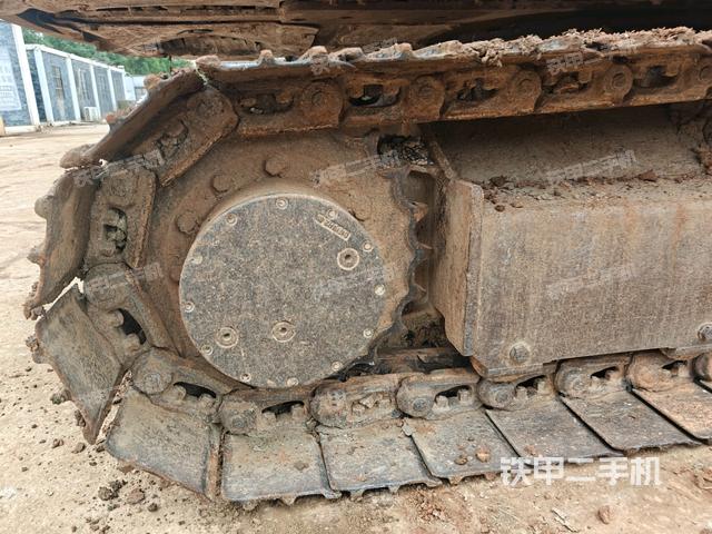 左侧行走马达盖板（行走机构）