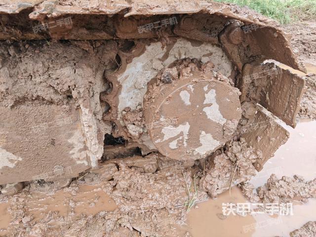 右驅(qū)動(dòng)輪（行走機(jī)構(gòu)）