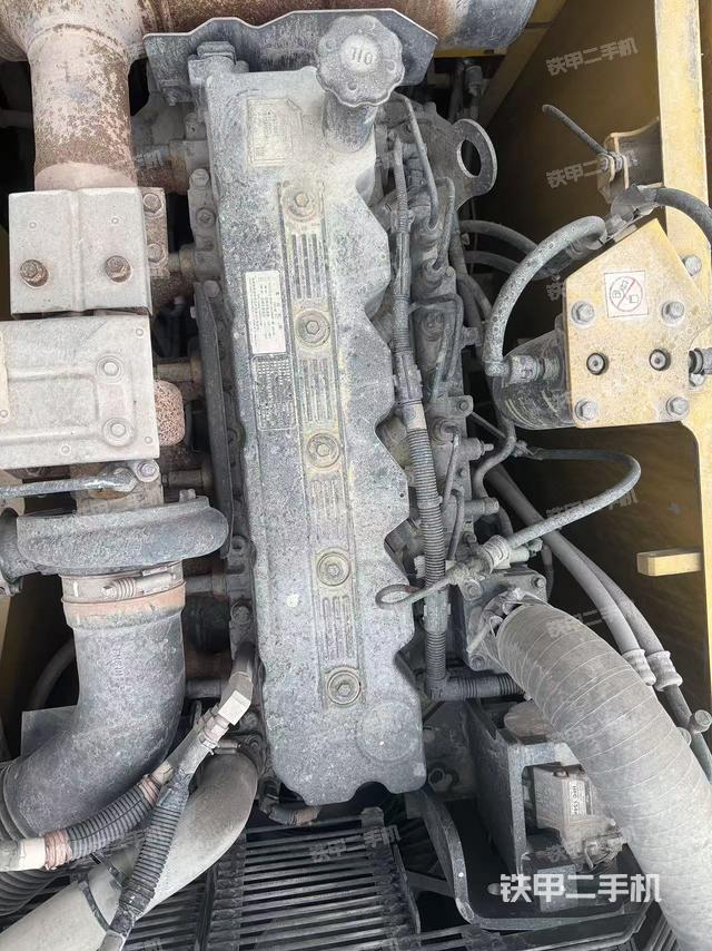 發(fā)動機(jī)整體俯視(整機(jī)外觀) 發(fā)動機(jī)整體俯視(整機(jī)外觀)