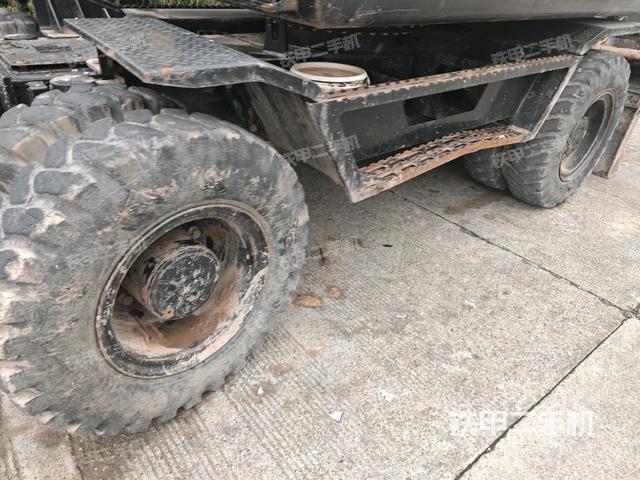 左側履帶整體?（行走機構）