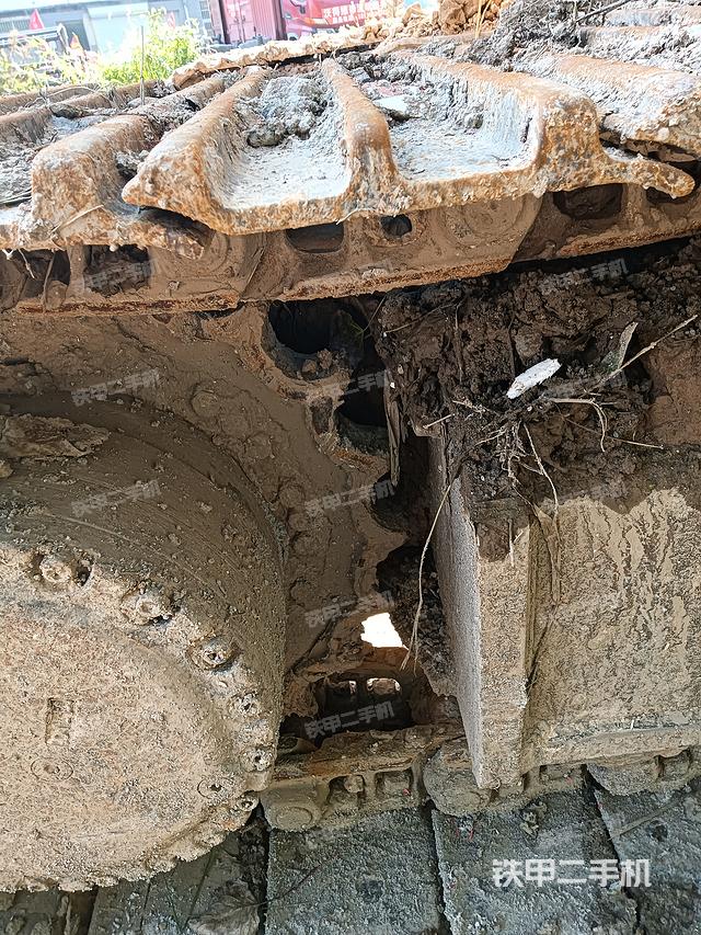 单侧履带整体（整机外观）