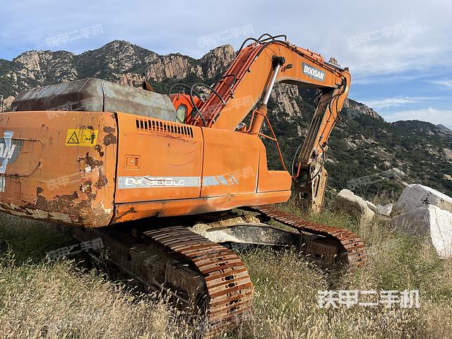 整机右后45°（整机外观）