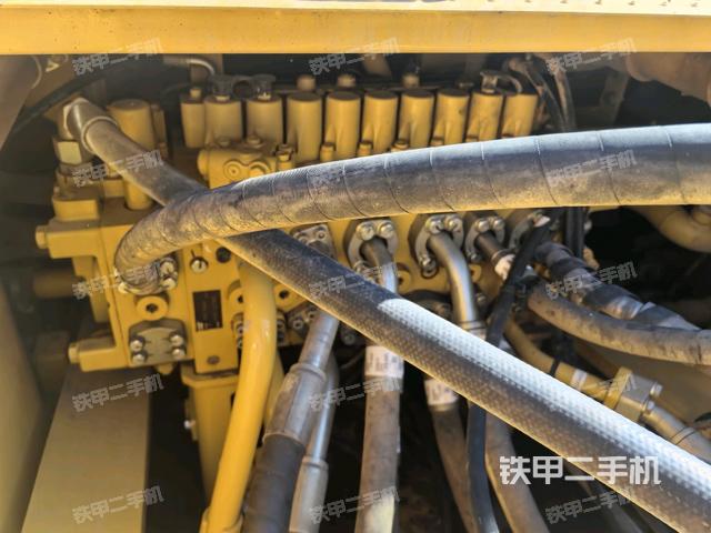 發(fā)動(dòng)機(jī)室(上車(chē)部件) 發(fā)動(dòng)機(jī)室(上車(chē)部件)