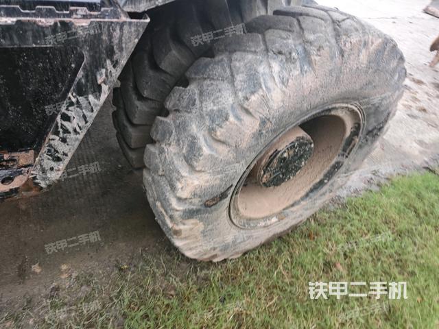 右導向輪（行走機構）