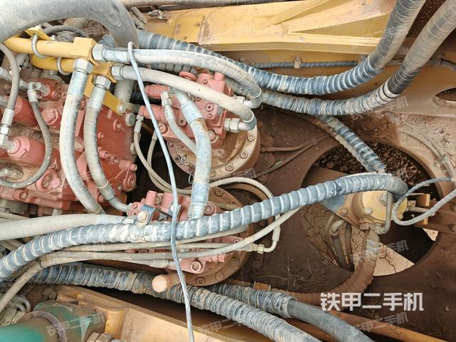 駕駛室頂部俯視(上車部件) 駕駛室頂部俯視(上車部件)