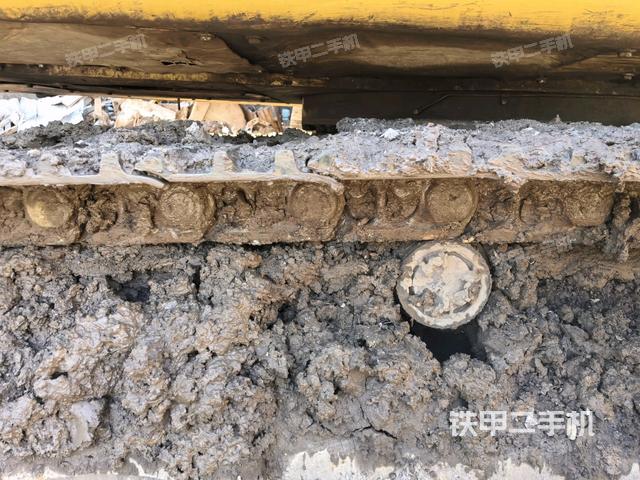 右驅(qū)動(dòng)輪(行走機(jī)構(gòu)) 右驅(qū)動(dòng)輪(行走機(jī)構(gòu))
