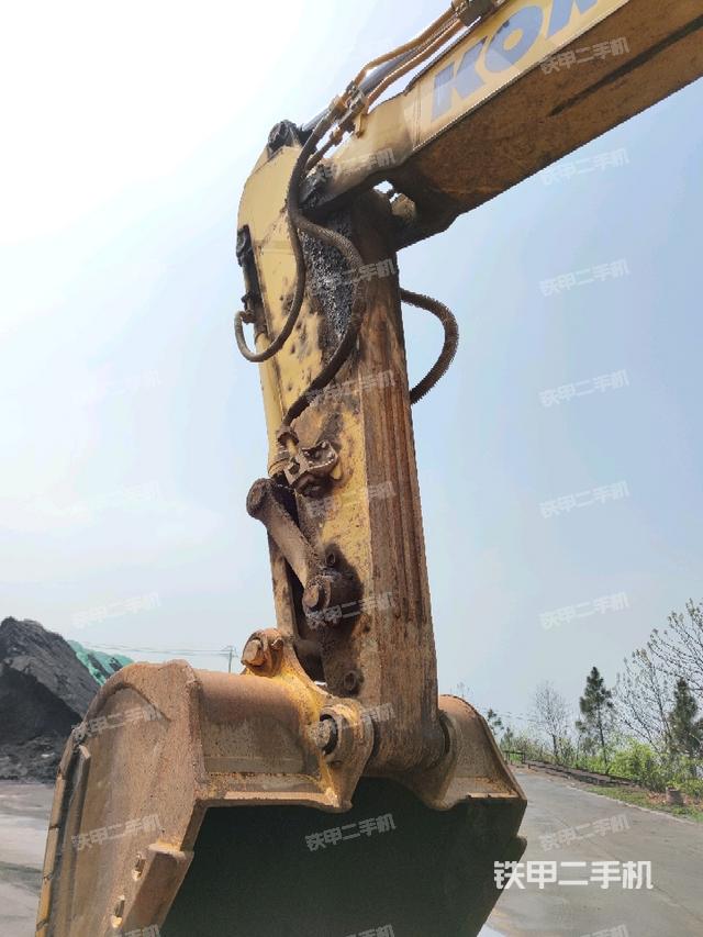 小臂整体左后（工作和回转装置）