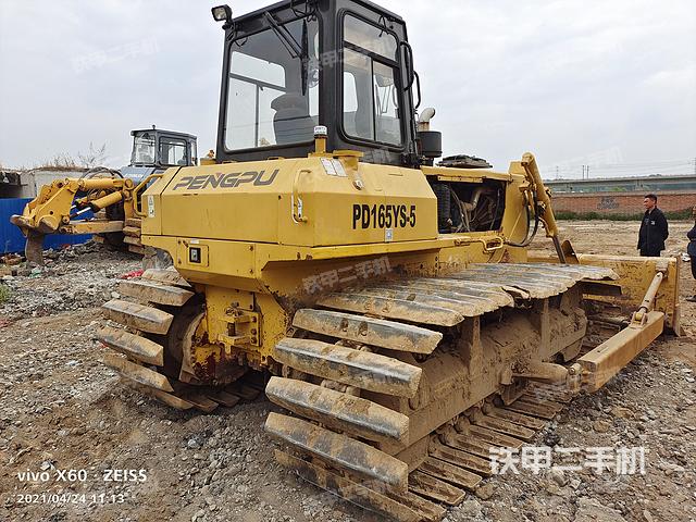 整機(jī)右后45°(設(shè)備外觀及核心部件) 整機(jī)右后45°(設(shè)備外觀及核心部件)