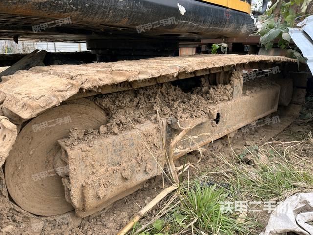 單側履帶整體(整機外觀) 單側履帶整體(整機外觀)