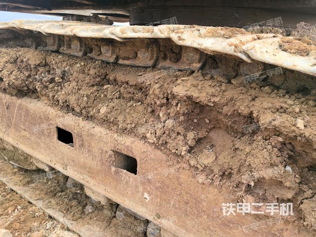 右側(cè)行走馬達蓋板(行走機構(gòu)) 右側(cè)行走馬達蓋板(行走機構(gòu))