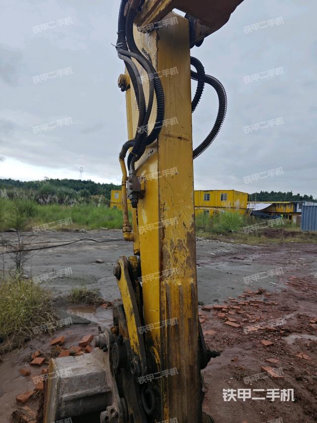 小臂整體左后（工作和回轉(zhuǎn)裝置）