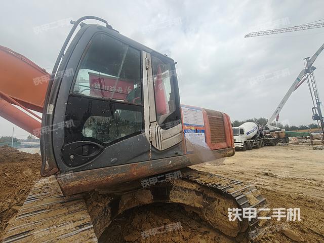 驾驶室整体（整机外观）