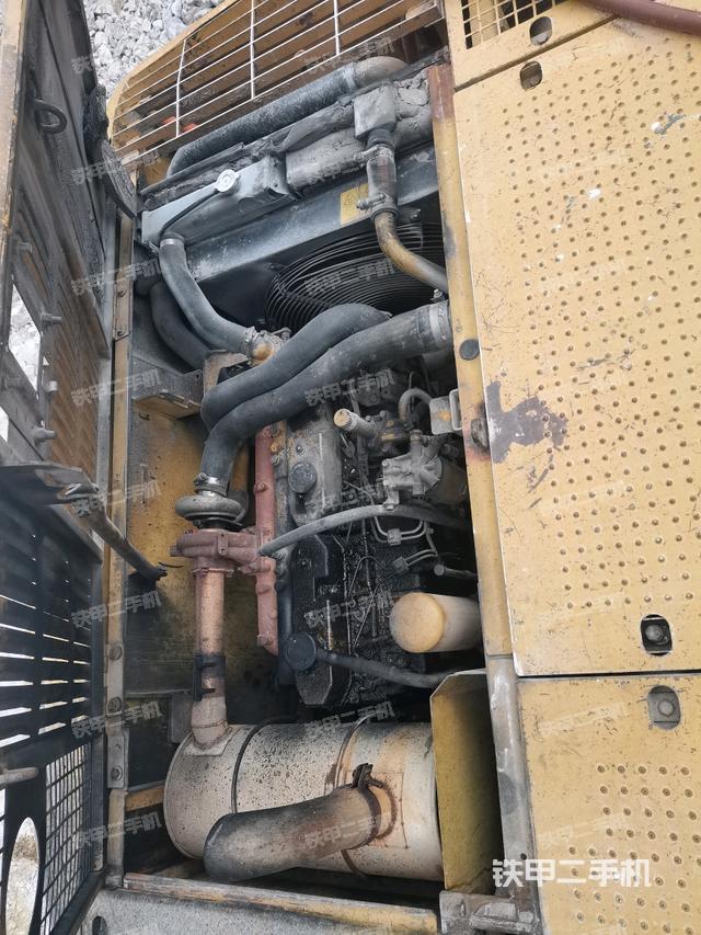 發(fā)動(dòng)機(jī)室(上車部件) 發(fā)動(dòng)機(jī)室(上車部件)