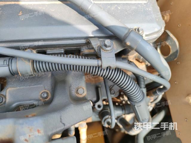 气门室盖螺丝特写（上车部件）