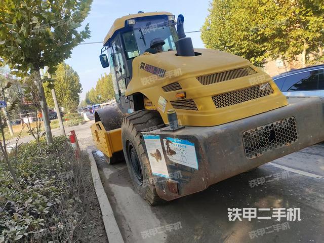 整機(jī)左側(cè)(設(shè)備外觀及核心部件) 整機(jī)左側(cè)(設(shè)備外觀及核心部件)