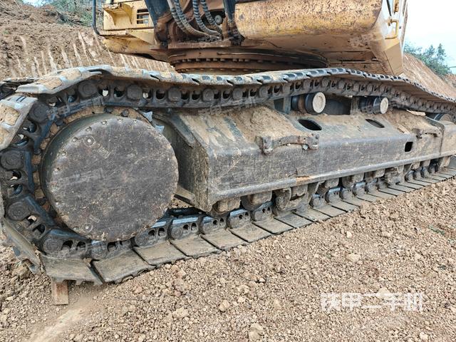 左托鏈輪和鏈筋(行走機構(gòu)) 左托鏈輪和鏈筋(行走機構(gòu))