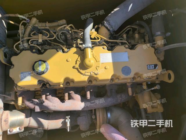 氣門(mén)室蓋螺絲特寫(xiě)(上車(chē)部件) 氣門(mén)室蓋螺絲特寫(xiě)(上車(chē)部件)
