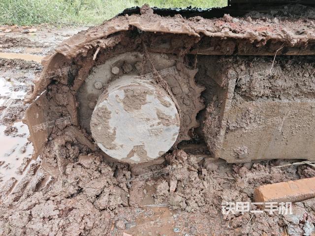 左驅(qū)動(dòng)輪（行走機(jī)構(gòu)）