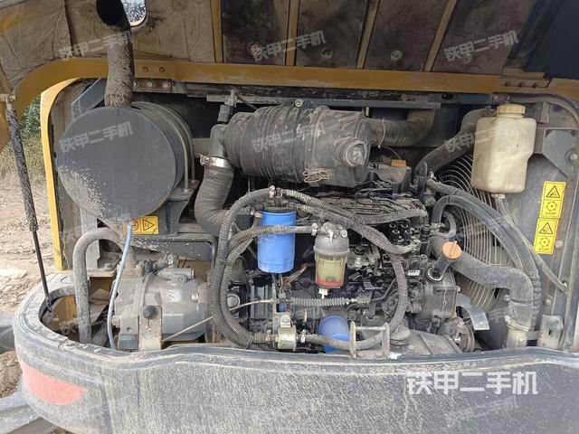 发动机整体俯视(整机外观) 发动机整体俯视(整机外观)
