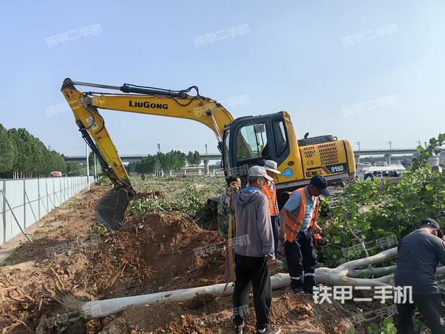 柳工CLG915D挖掘機(jī)