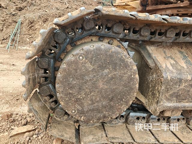 右驅(qū)動輪(行走機構(gòu)) 右驅(qū)動輪(行走機構(gòu))