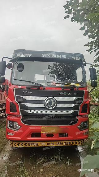 东风8X4平板运输车实拍图片