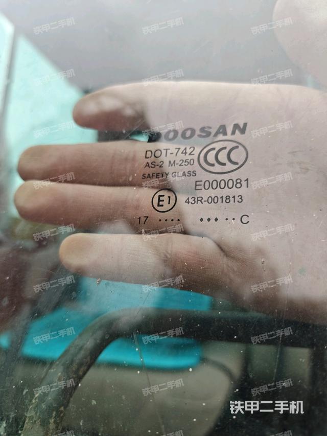  驾驶室正侧（驾驶室部分）