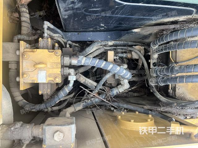 回转马达(上车部件) 回转马达(上车部件)