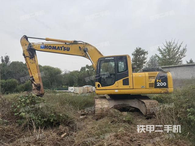 小松PC200-8M0挖掘機(jī)