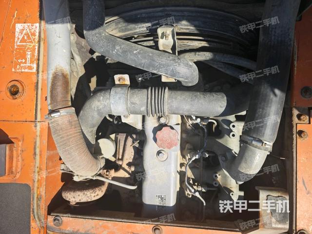 發(fā)動(dòng)機(jī)整體俯視(整機(jī)外觀) 發(fā)動(dòng)機(jī)整體俯視(整機(jī)外觀)