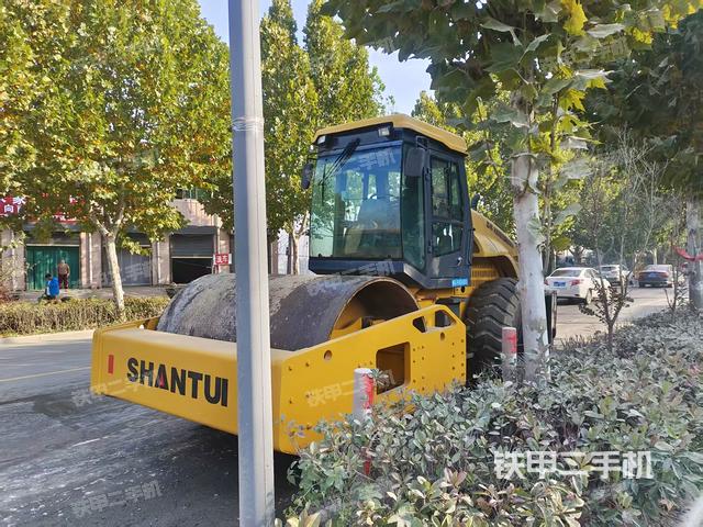 山推SR26M-3壓路機(jī)