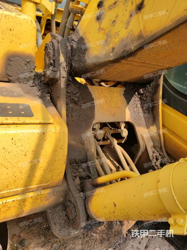 大臂根部 斜视（工作和回转装置）