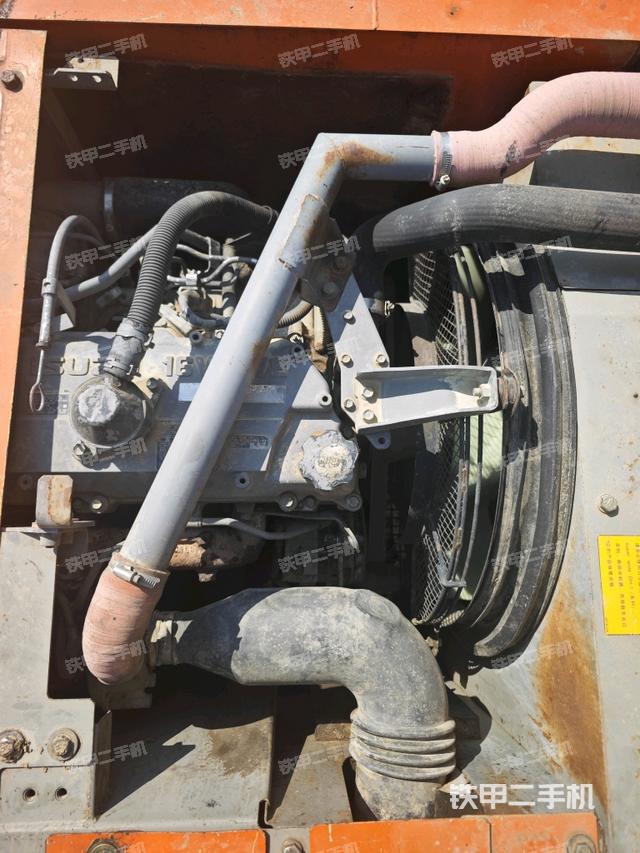 发动机室（上车部件）