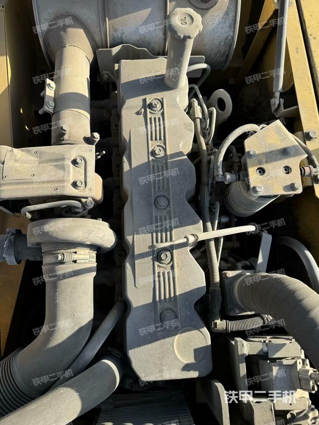 发动机整体俯视（整机外观）