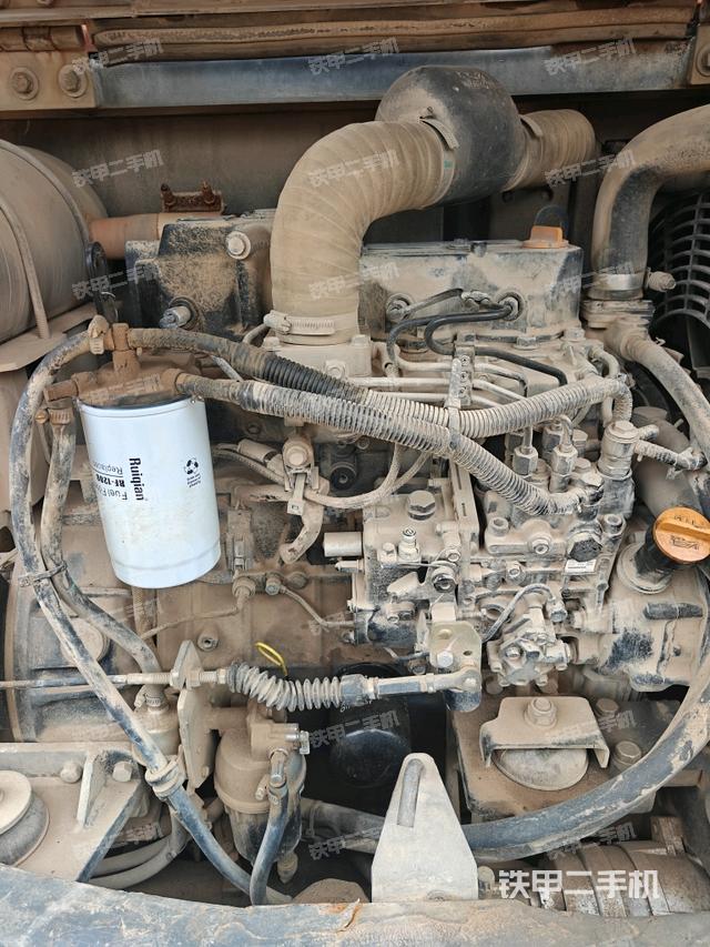 发动机室（上车部件）