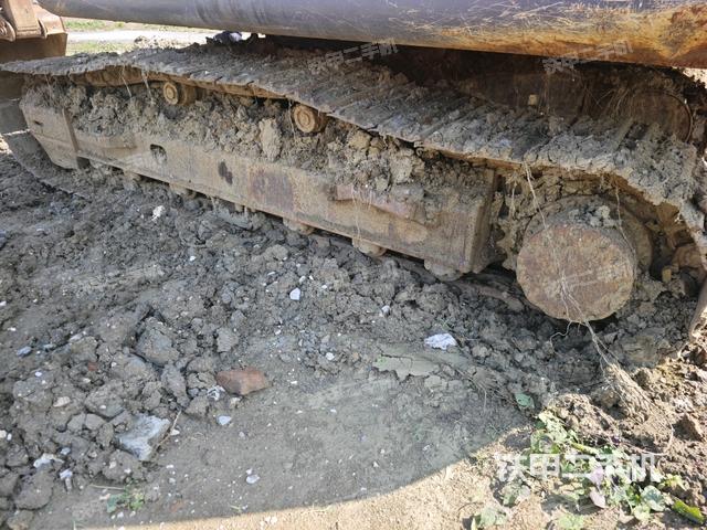 右侧履带整体（行走机构）