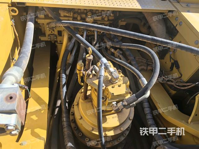 駕駛室頂部俯視(上車(chē)部件) 駕駛室頂部俯視(上車(chē)部件)