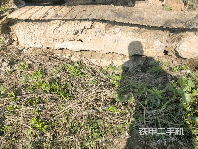 右驱动轮（行走机构）