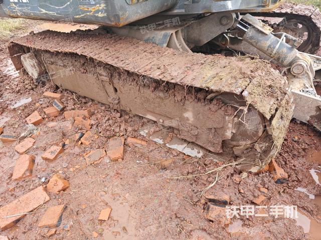 左側(cè)履帶整體?（行走機(jī)構(gòu)）