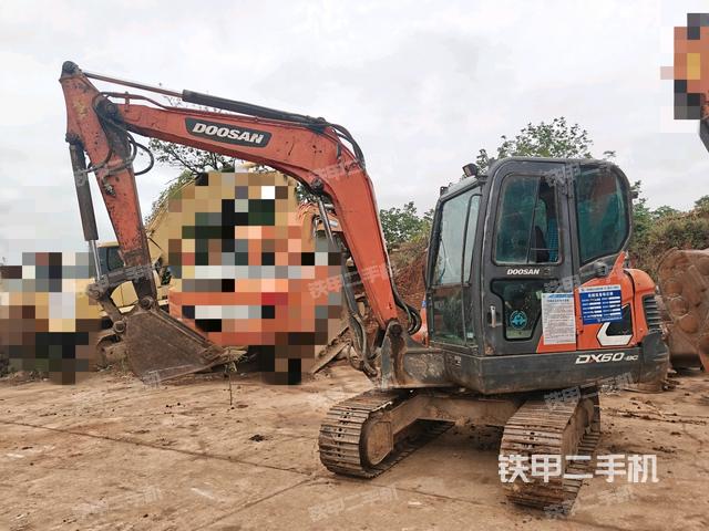 斗山DX60-9C挖掘機