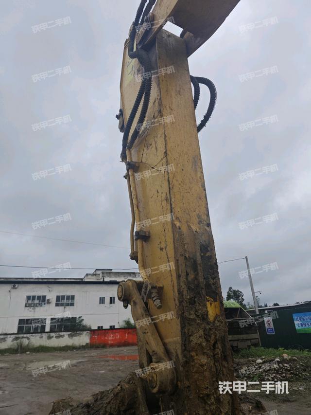 小臂整體左后（工作和回轉(zhuǎn)裝置）