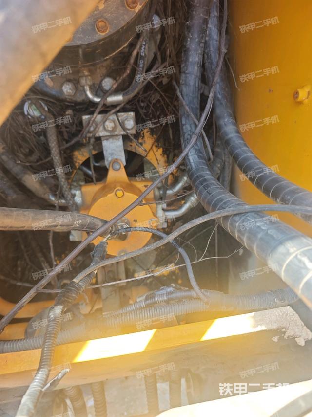 发动机室（上车部件）