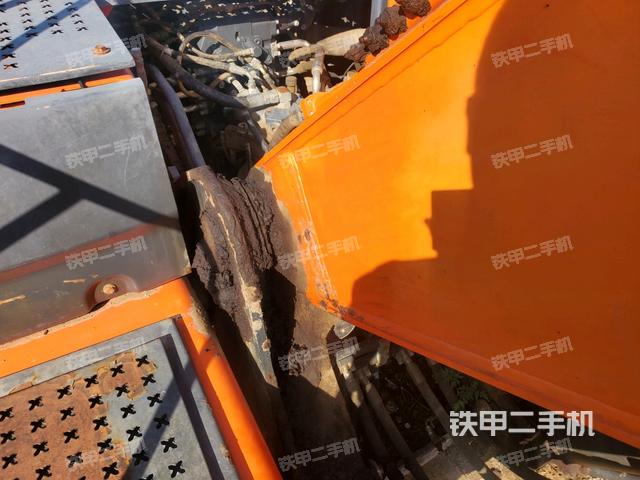 大臂根部?斜視(工作和回轉(zhuǎn)裝置) 大臂根部?斜視(工作和回轉(zhuǎn)裝置)