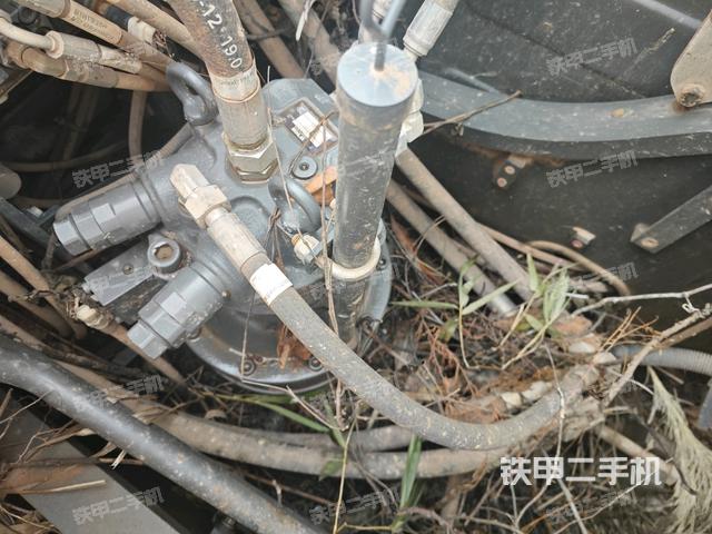 回轉(zhuǎn)馬達(dá)（上車部件）