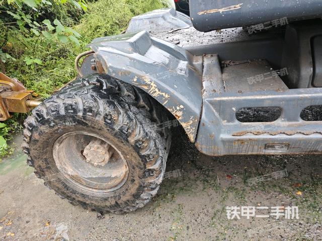 左驅(qū)動輪(行走機構(gòu)) 左驅(qū)動輪(行走機構(gòu))