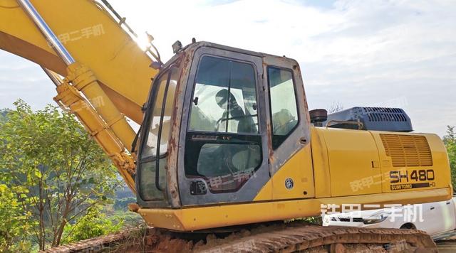 驾驶室整体（整机外观）