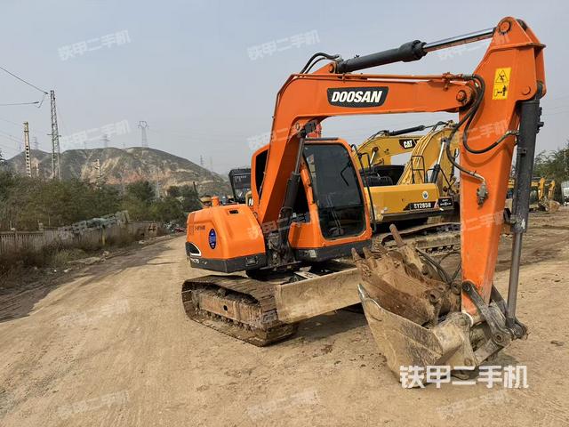 斗山DX75-9CN PLUS挖掘机