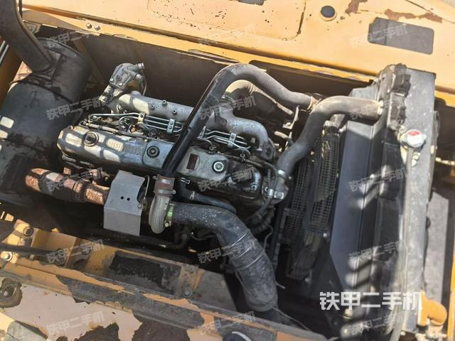 發(fā)動(dòng)機(jī)整體俯視(整機(jī)外觀) 發(fā)動(dòng)機(jī)整體俯視(整機(jī)外觀)