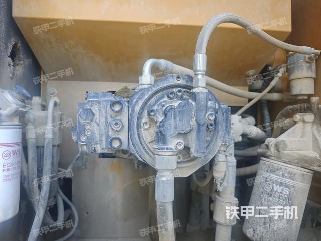 液压泵斜45 左（大件舱室）